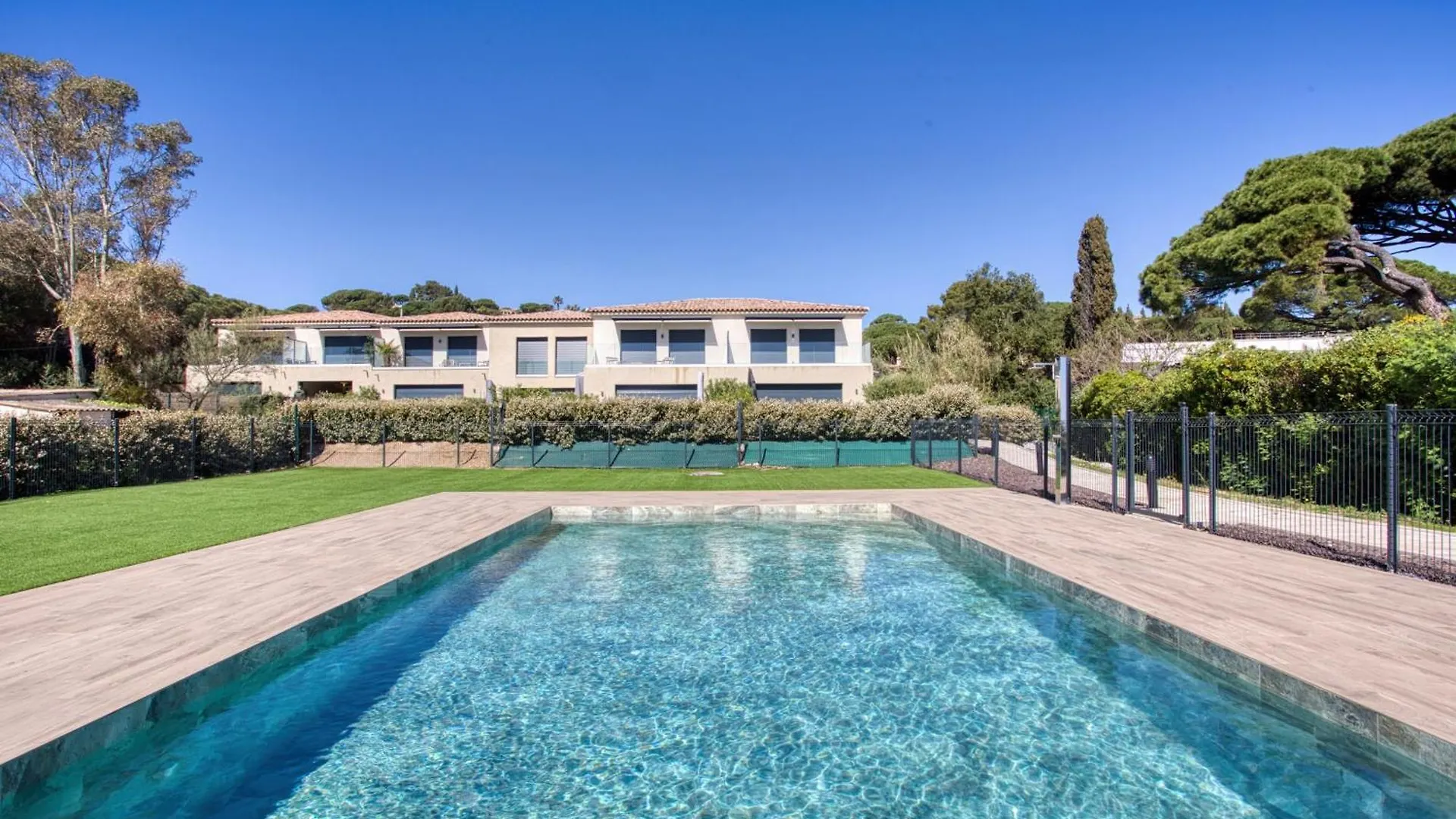 3 Chambres, Vue Mer, Piscine, Parking Sainte-Maxime Holiday home